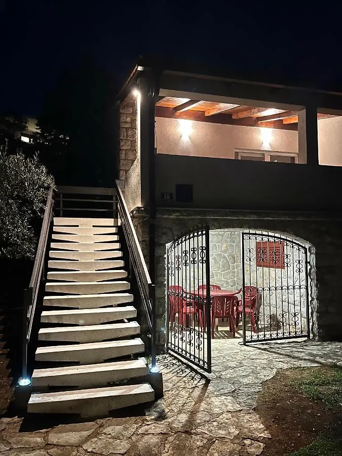 크르크 Kuca Za Odmor Krk 빌라